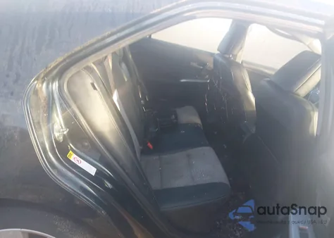 2014 Toyota Camry Se z USA, uszkodzony, nr VIN 4T1BF1FK7EU829049